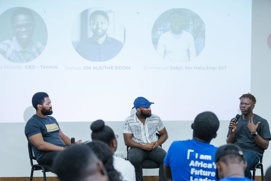 Andrew at ALX Buro workspace